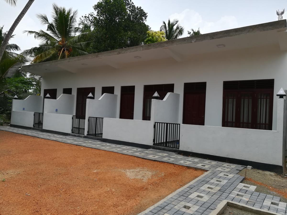 Sea Breeze Hotel Bentota Exterior foto